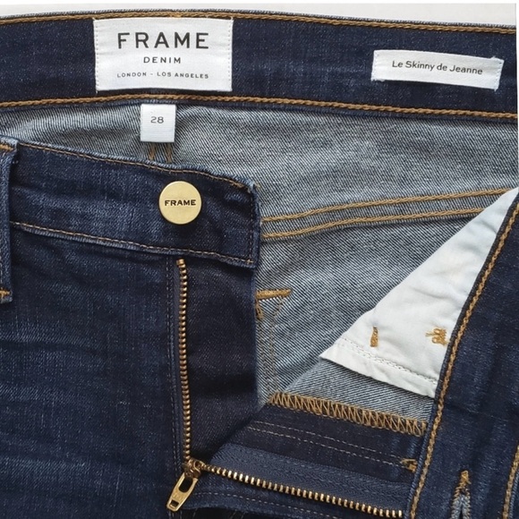 FRAME Le Skinny de Jeanne Distressed Mid Rise Jeans Wriley Wash | Size 28 - Picture 10 of 13